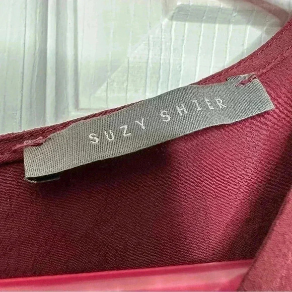 Suzy Shier Blouse Sleeveless Cross  Front Burgundy Size Large - Picture 7 of 16